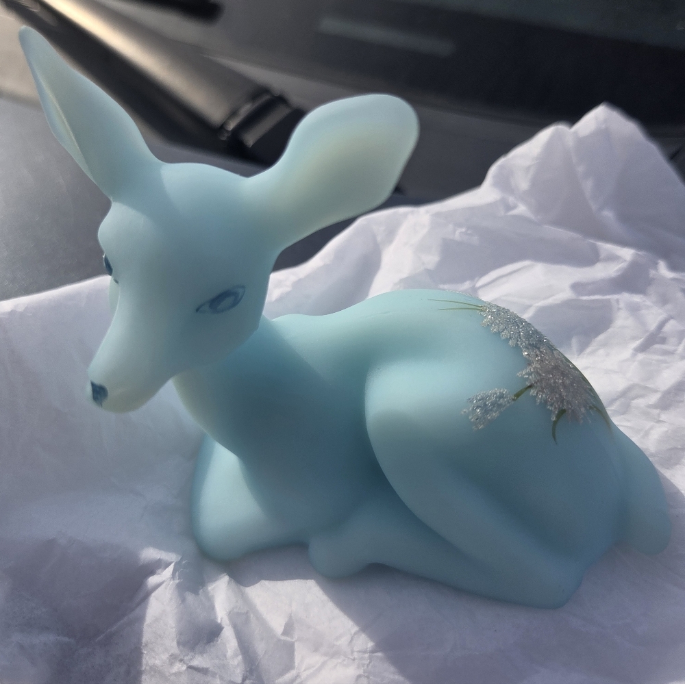 Fenton VTG Blue Glass Deer/Fawn